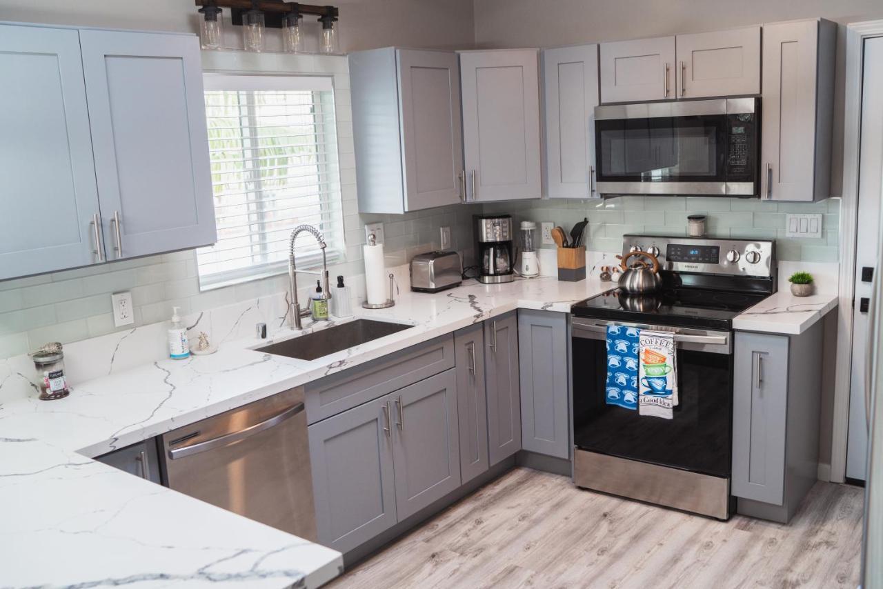 Spacious 2 Bedroom Beach House With King Suite Waianae 外观 照片